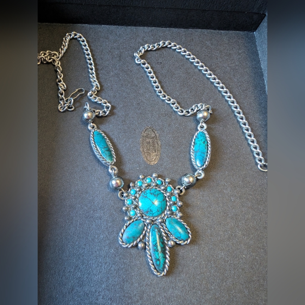 Vintage Sanor Est. Turquoise necklace